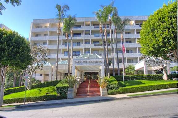 1131 Alta Loma Road #406