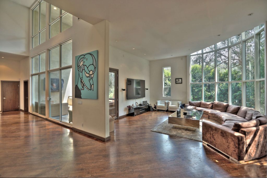 8181 Willow Glen Drive