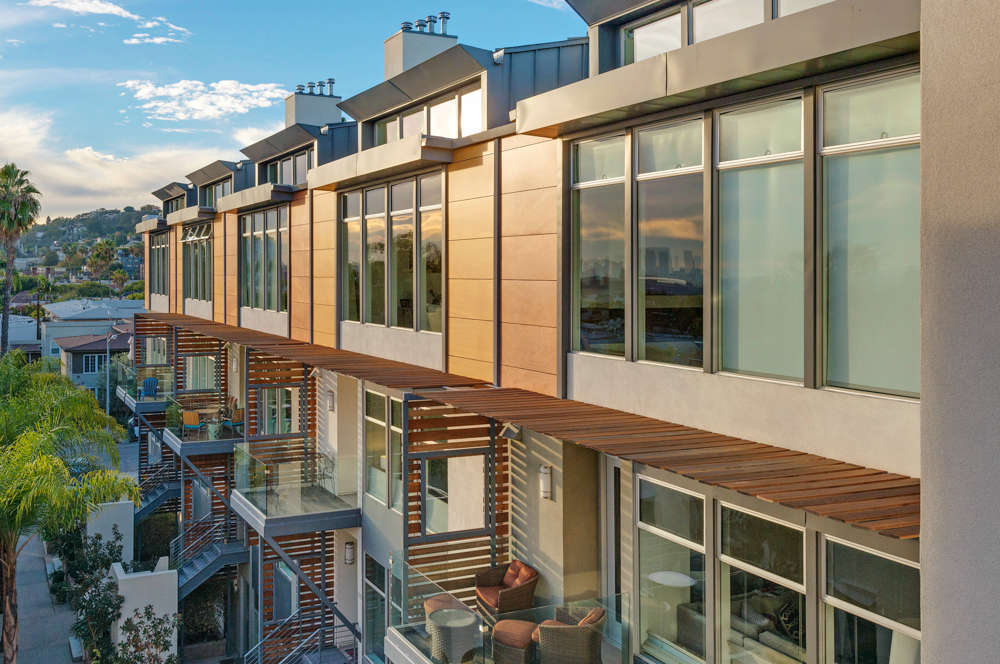 1250 N. Harper Ave. #416