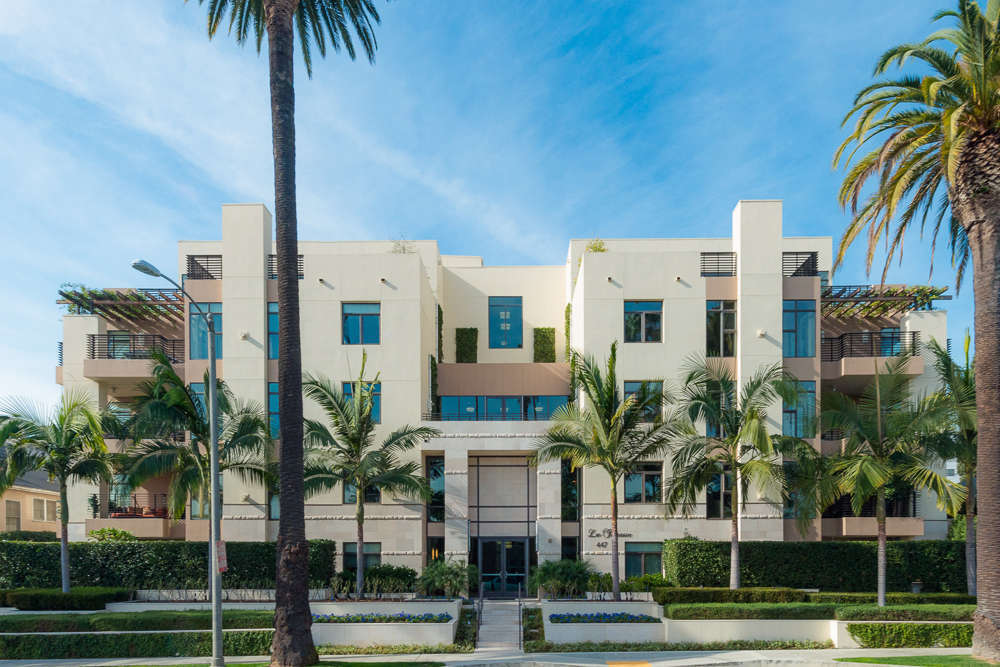 447 N. Doheny Drive #403