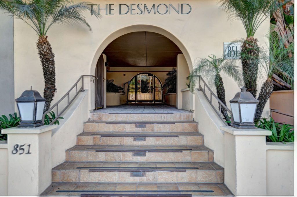 851 N San Vincente Blvd #205