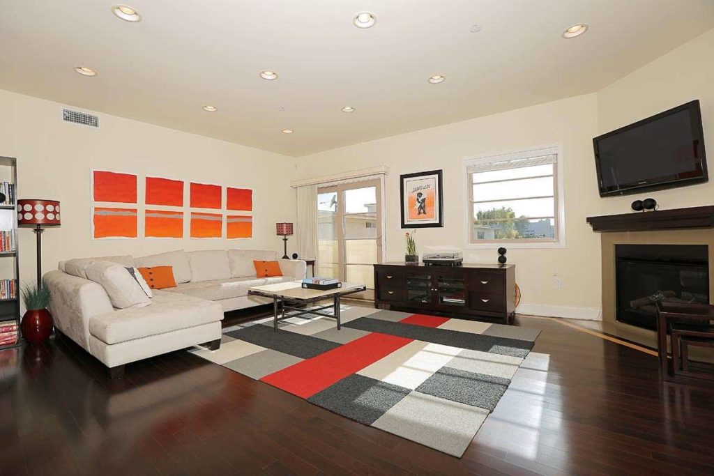 125 S. Sweetzer Ave Ph 3