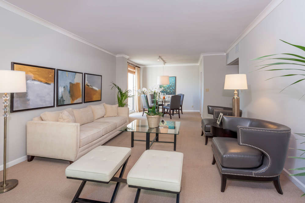 1131 Alta Loma Rd #530