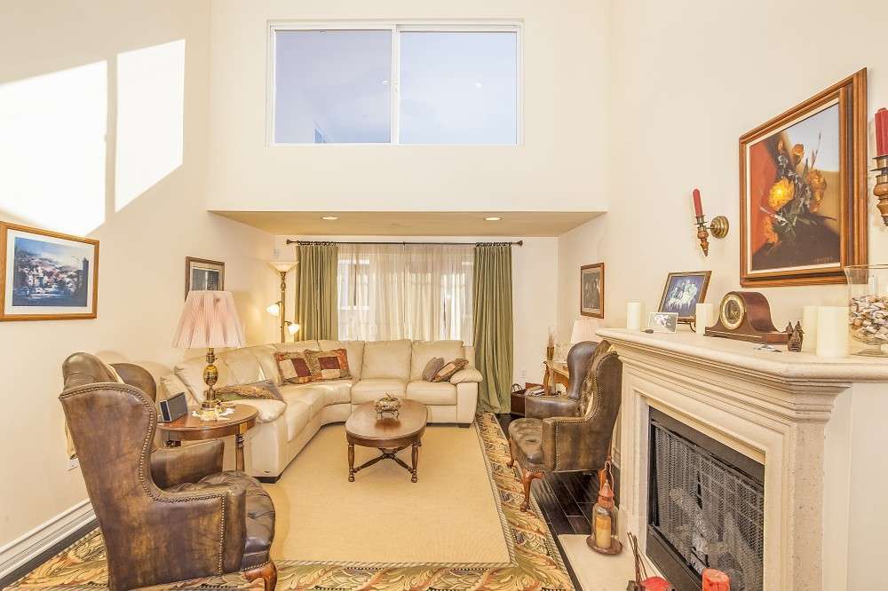 1353 N. Fuller Ave. Ph8