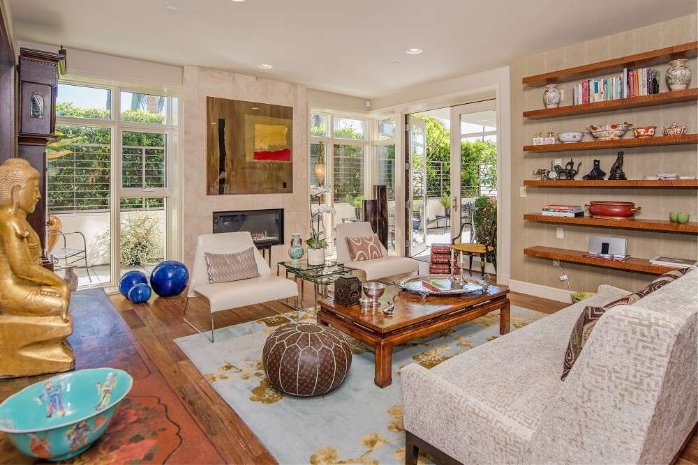 447 N Doheny Dr #101