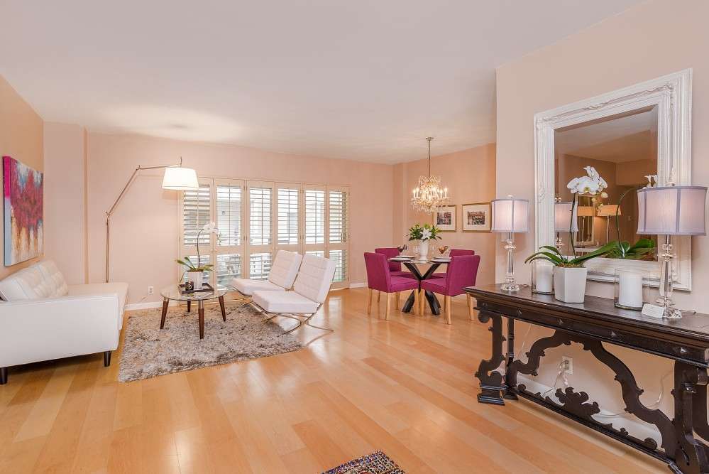 1131 Alta Loma Rd #310